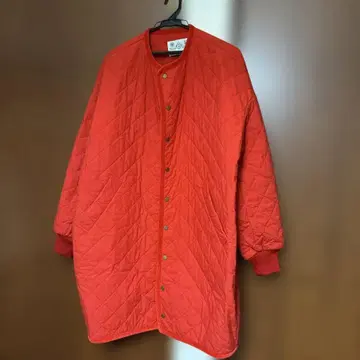 M R & Co. 퀼팅 자켓 빨간색