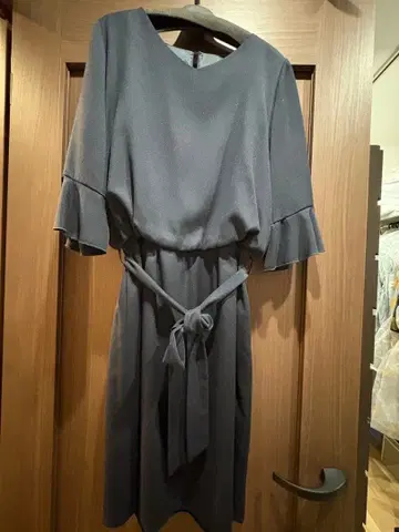 새상품급 any sis 1 네이비 원피스