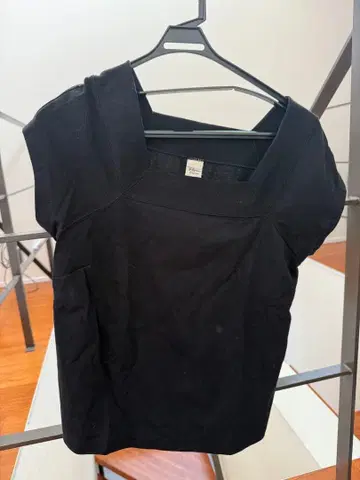 론 헤르만 상의 XS