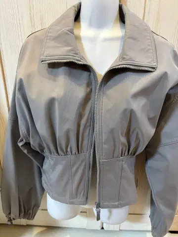 ZARA 그레이 크롭 자켓