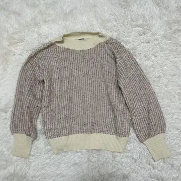 Laura Ashley 로라 애슐리 배색 니트 상의 베이지