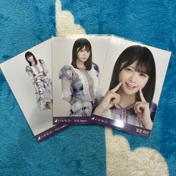 노기자카46 브로마이드 컴프 토미사토 나오 13thBD 라이브 의상1