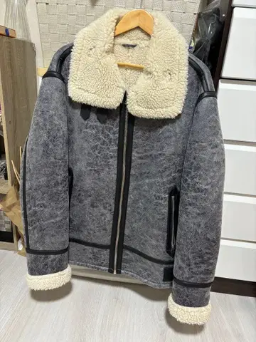 미사용 ZARA 페이크 가죽 자켓