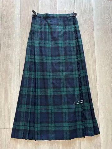 O'Neil of Dublin 플리츠 스커트 US 8 사이즈