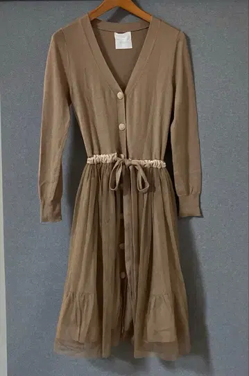 RAYBEAMS 베이지 튤 롱 원피스