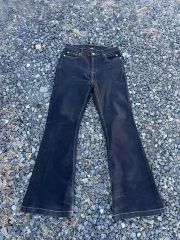 와사비 블랙 플레어 데님