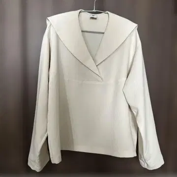 크림색 긴팔 셔츠 사이즈 6