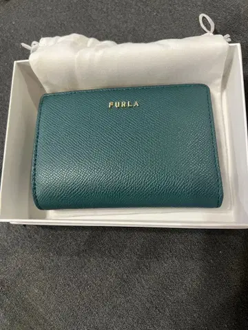 FURLA 접이식 지갑 인기 색상