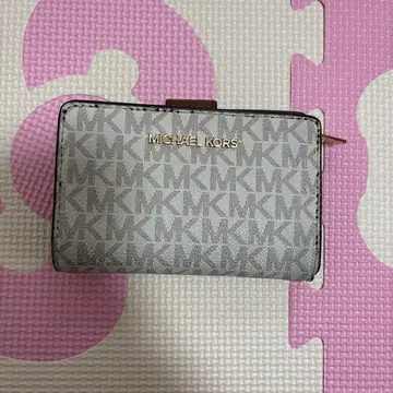 MICHAEL KORS 접이식 지갑