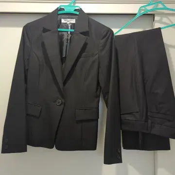 NATURAL BEAUTY BASIC 블랙 수트 셋업 S