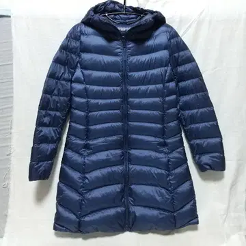 유니클로 후드 부착 다운 코트 (L 사이즈) 블루 계열