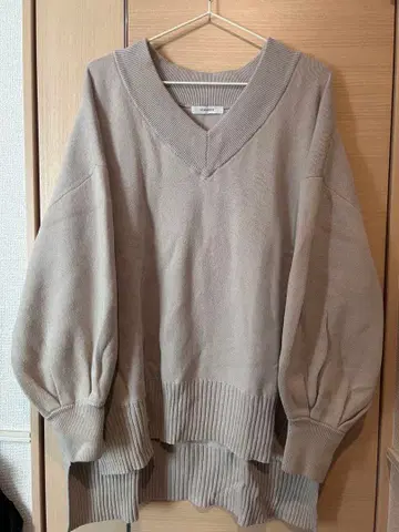 JEANASIS 베이지 V넥 니트 F 사이즈