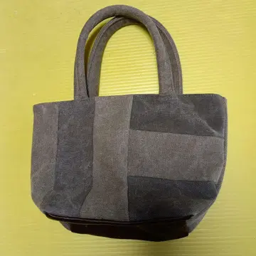 그레이 계열 패치워크 토트백