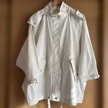 TOMORROWLAND 화이트 후드 부착 자켓