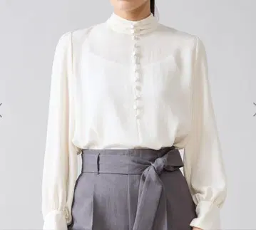 티아라 커버 버튼 블라우스