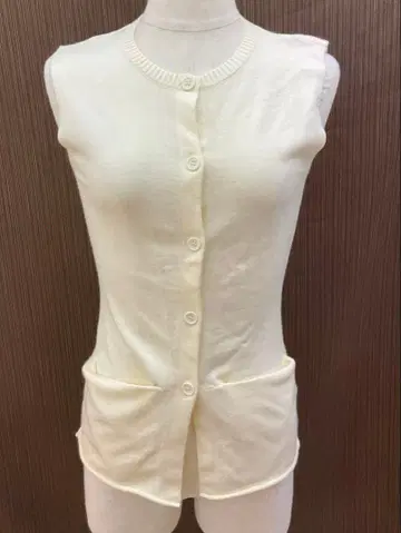 LINES 아이보리 니트 베스트 버튼 1760