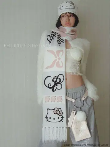 HELLO KITTY 콜라보 머플러 핑크/화이트