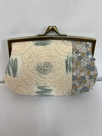 미나 페르호넨 오야코 가마구치 rose