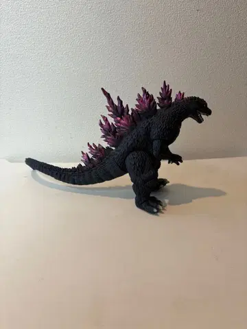 고질라 피규어 블랙과 보라색 가격 인하 ok