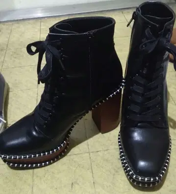 MOUSSY 레이스업 숏부츠 L24.5 통굽 힐 스퀘어토