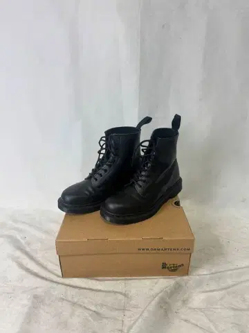 닥터 마틴 1460 모노 8홀 부츠