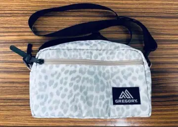 GREGORY 그레고리 숄더백 레오파드 무늬