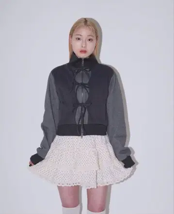 [ uenui ] front ribbon zip parka