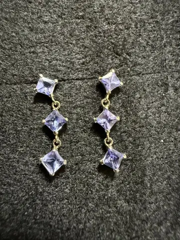 탄자나이트 0.7ct 귀걸이