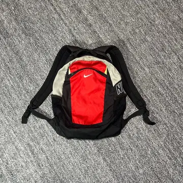 NIKE 은색 택 백팩 y2k