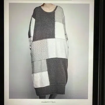 안티카 antiqua 그레이 계열 절개 니트 원피스