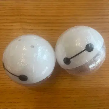 베이맥스 캡슐 토이 디즈니랜드 한정판 수영 스모 2종 세트