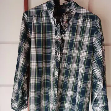 체크 무늬 프릴 달린 긴팔 셔츠