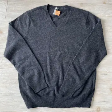 유니클로 캐시미어 V넥 스웨터 M 다크 그레이