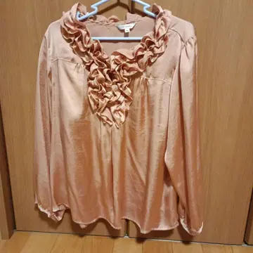 ON LOVE OFF 프릴 긴팔 블라우스 4L