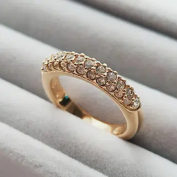 [ 새상품급 ] SWAROVSKI 스와로브스키 반지 링 파베 10호