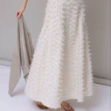 새상품 CADUNE 플래그 얀 스커트 화이트 가을 겨울 코디 S 사이즈