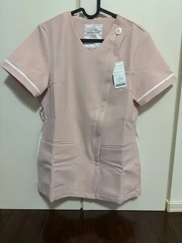 젤라토 피케 & 클라시코: 플리츠 스크럽 상의