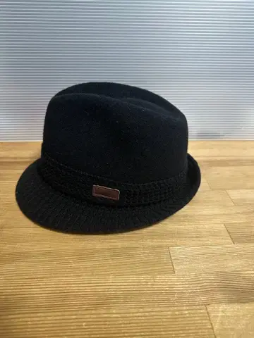 [미사용품] MAOZI 마오즈 블랙 페도라 햇 울 소재 뜨개질 밴딩