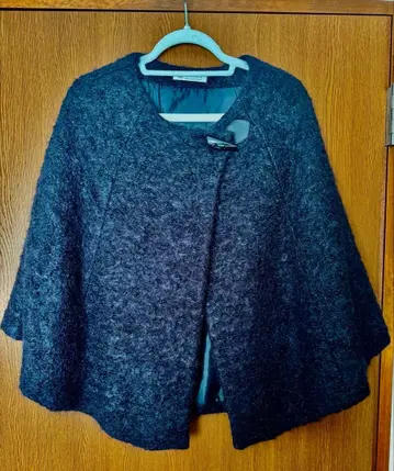 블랙 라메 케이프 코트