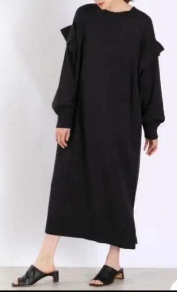 택 포함 새상품 로리즈팜 어깨 프릴 니트 원피스 빅 사이즈 분도