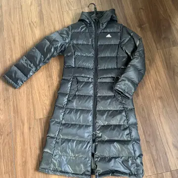 여성용 adidas 다운 벤치 코트 새상품급