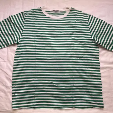 뷰티앤유스 그린 화이트 스트라이프 긴팔 티셔츠