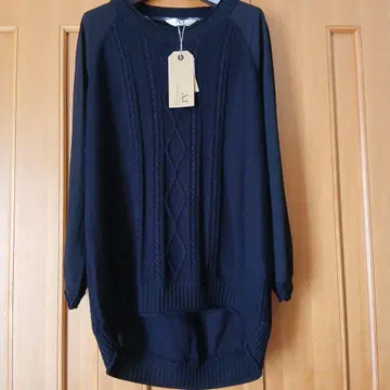 [미사용 택 포함] 아츠로 우타야마 니트 튜닉 A.T