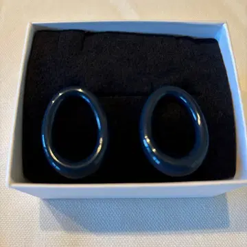 [미사용 새상품] Jouete 네이비 타원형 리버서블 귀걸이