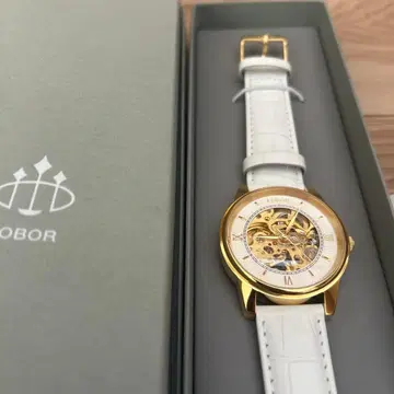 [ 미사용 새상품 ] LOBOR 손목시계