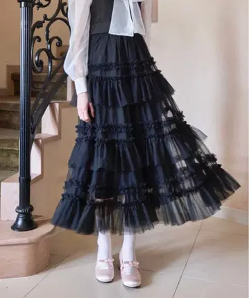 Lovilyn 티어드 샤샤 스커트 블랙