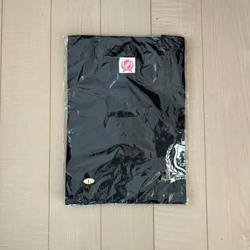 미개봉 새로운 학교의 학교 휘장 TEE (블랙) L