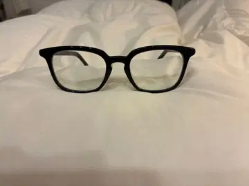 JINS 검은색 테두리 패션 안경