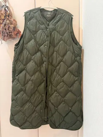 유니클로 울트라 라이트 다운 롱 베스트 M 다크 그린