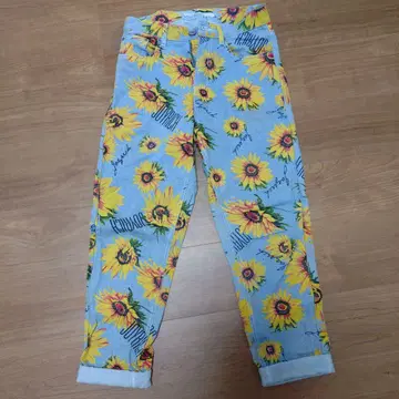 JOYRICH 해바라기 무늬 스트레이트 데님 XS